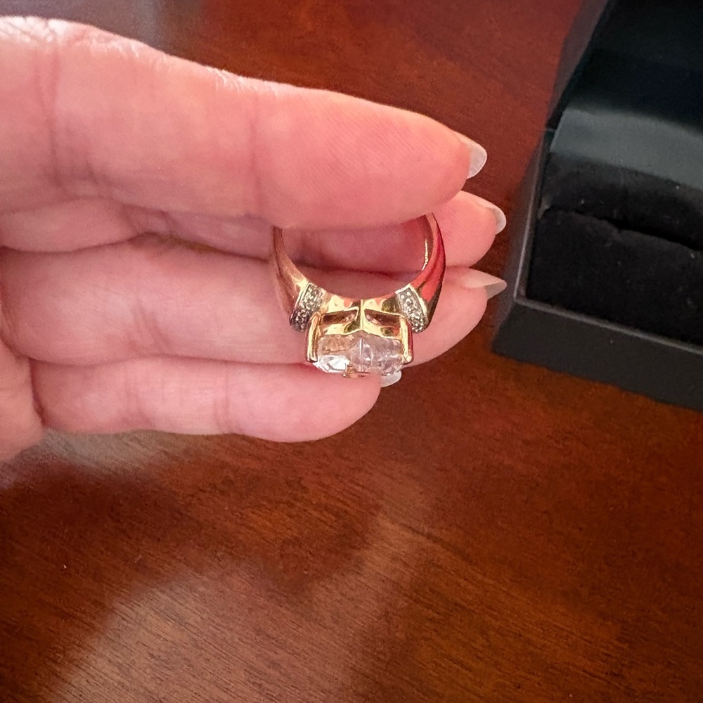 Vintage Estate Morganite Ring - Picture 6 of 8